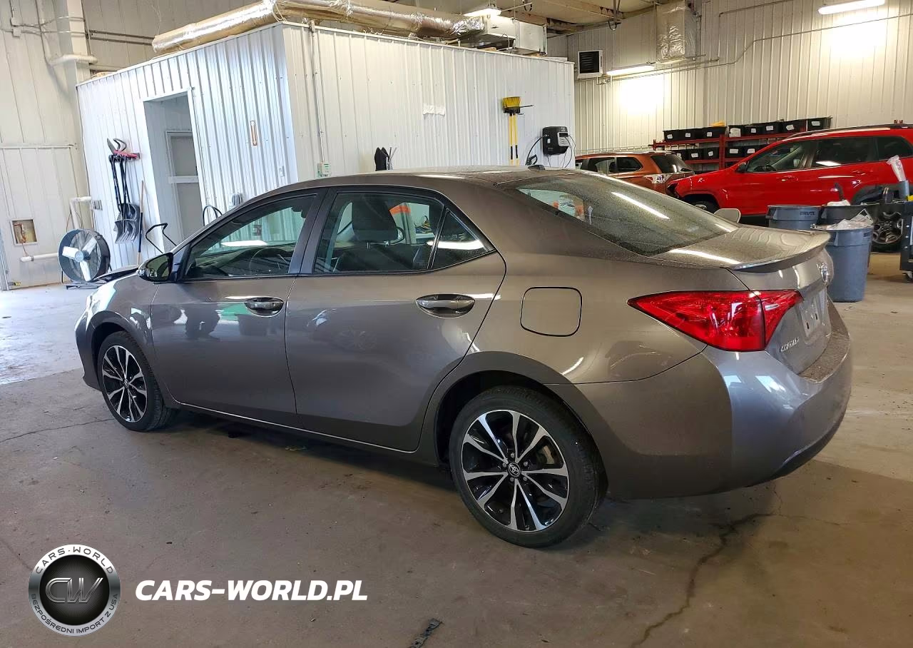 2018 Toyota Corolla Se VIN:2T1BURHE3JC077745 - 2