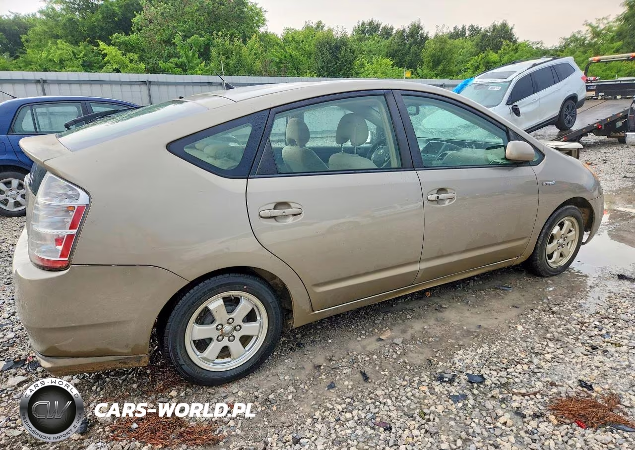 2008 Toyota Prius Base VIN:JTDKB20U283301087 - 3