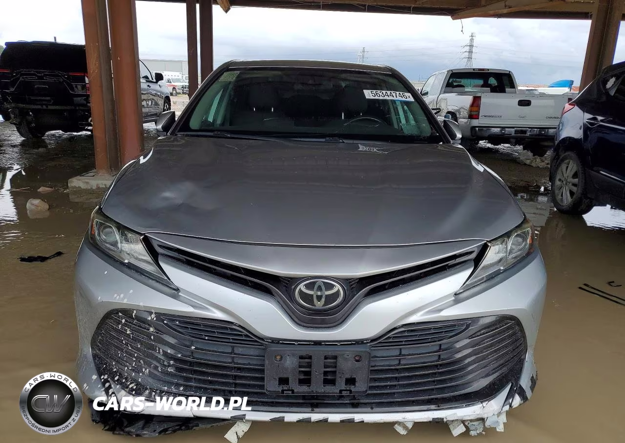 2019 Toyota Camry Le VIN:4T1B11HK3KU800400 - 5