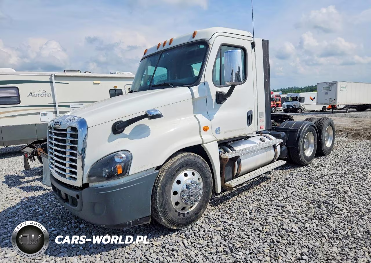 2017 Freightliner Cascadia 1 - Semi Truck