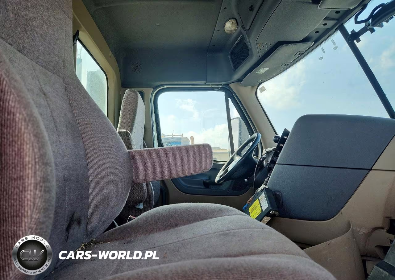 2017 Freightliner Cascadia 1 - Semi Truck VIN:3AKJGEDV9HSHZ6129 - 10