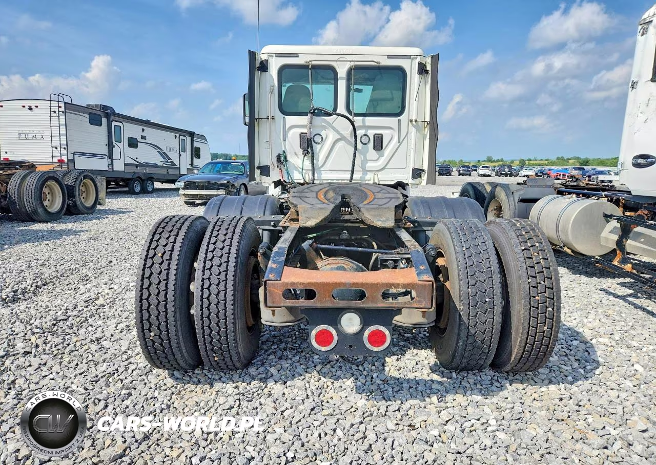 2017 Freightliner Cascadia 1 - Semi Truck VIN:3AKJGEDV9HSHZ6129 - 6
