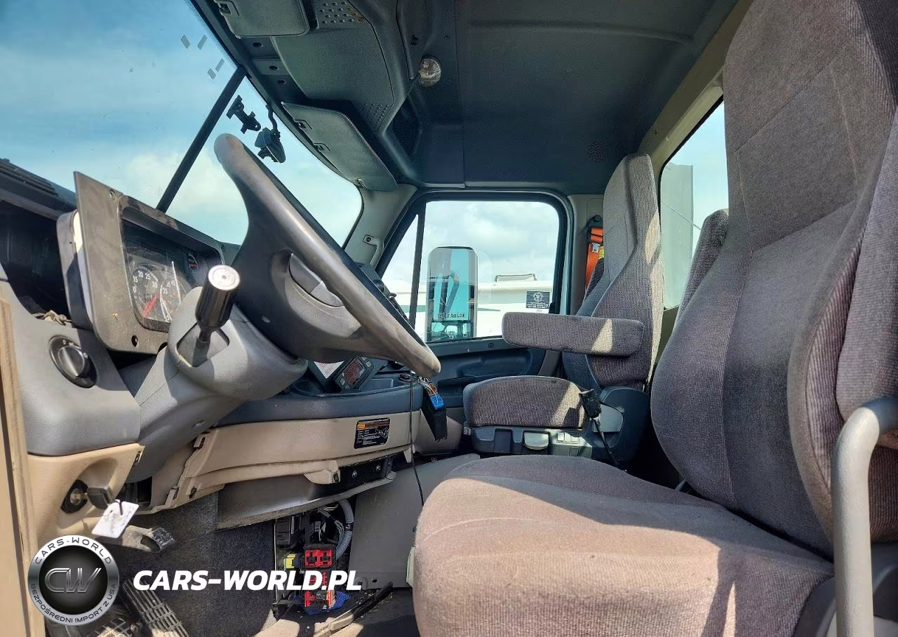 2017 Freightliner Cascadia 1 - Semi Truck VIN:3AKJGEDV9HSHZ6129 - 7