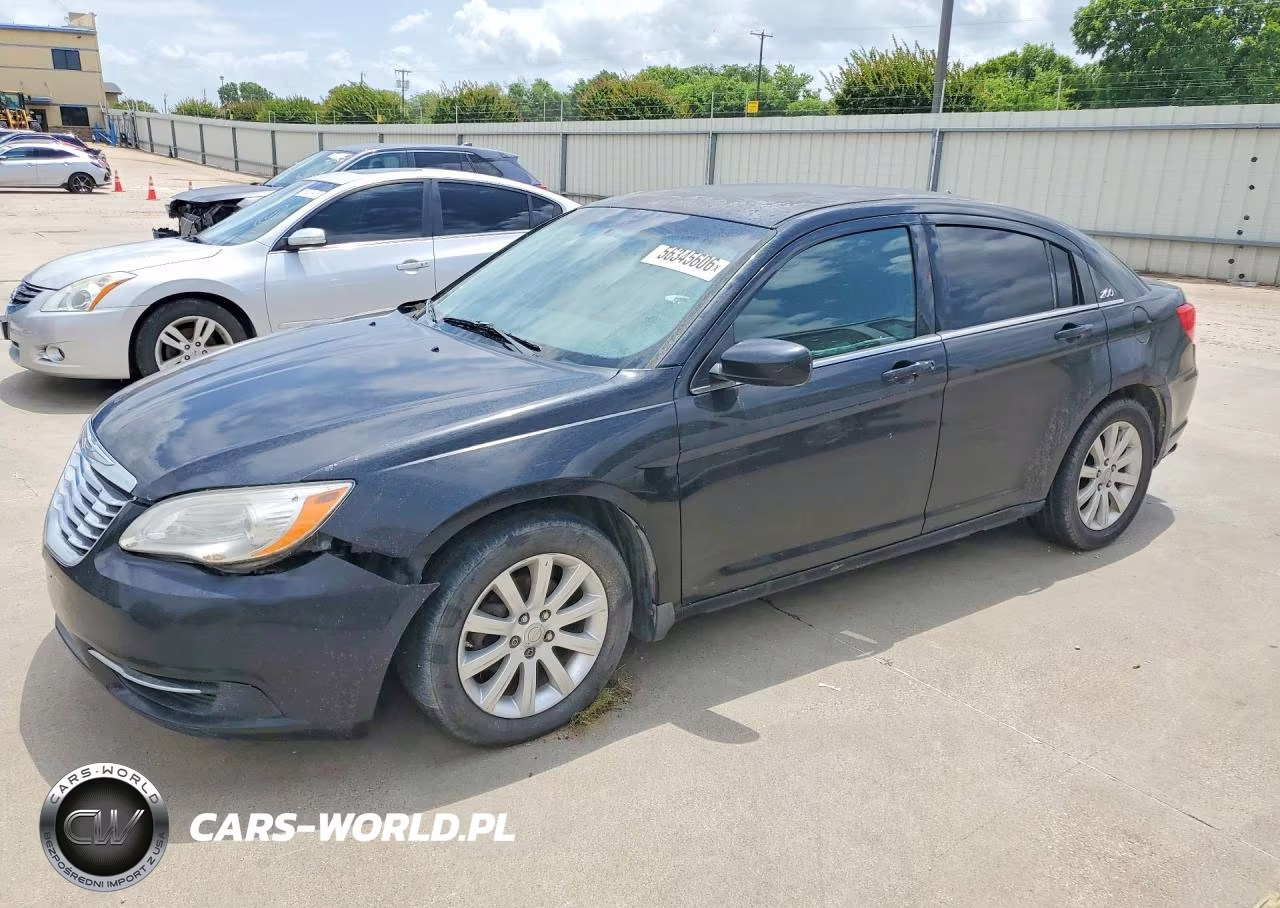 2012 Chrysler 200 Touring – zdjęcie 1 z 12