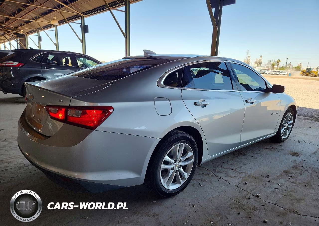 2017 Chevrolet Malibu Lt VIN:1G1ZE5ST7HF158947 - 3
