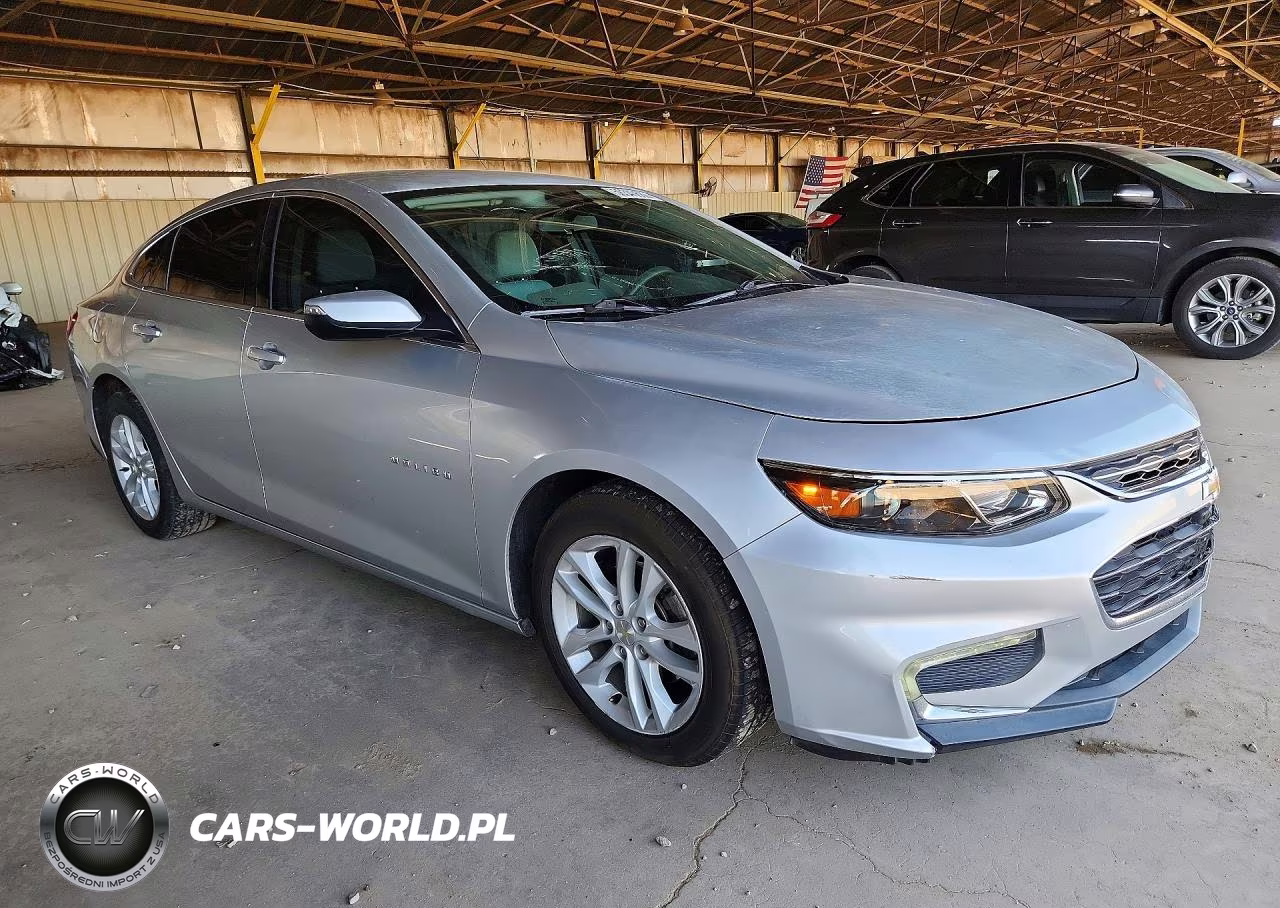 2017 Chevrolet Malibu Lt VIN:1G1ZE5ST7HF158947 - 4