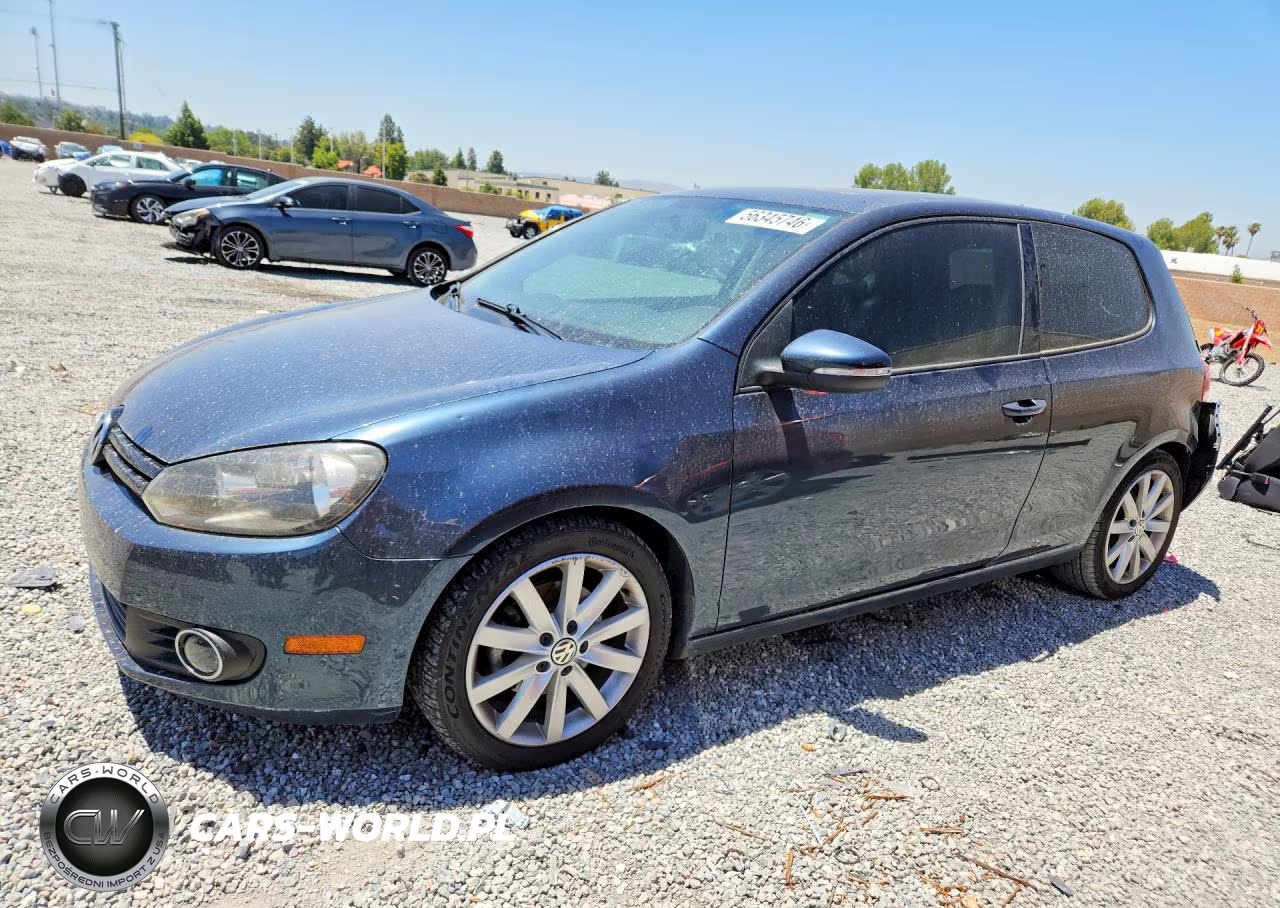 2011 Volkswagen Golf 2D Tdi