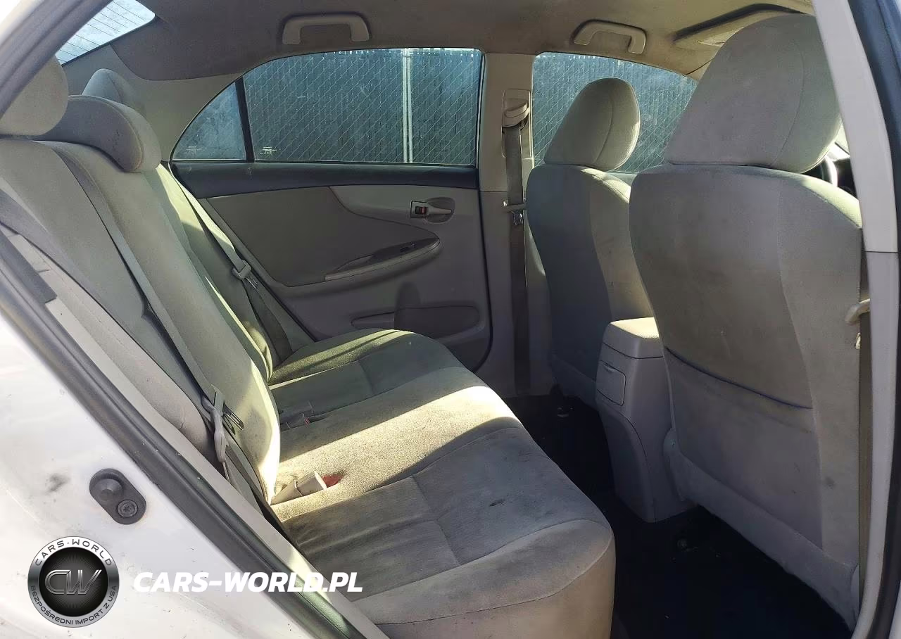 2013 Toyota Corolla Le VIN:5YFBU4EE7DP158985 - 10