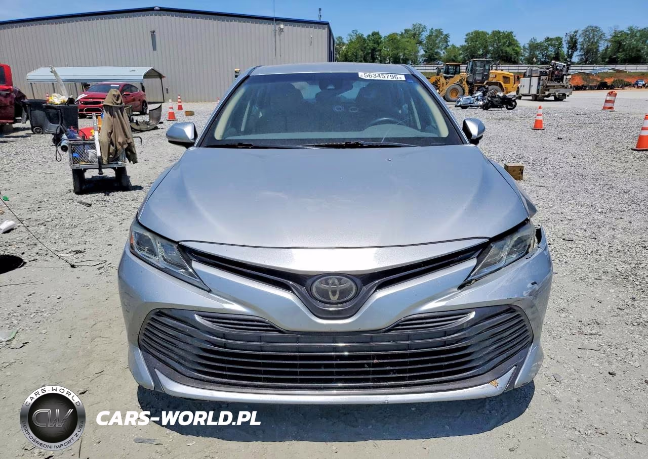 2018 Toyota Camry Le VIN:4T1B11HK3JU023201 - 5