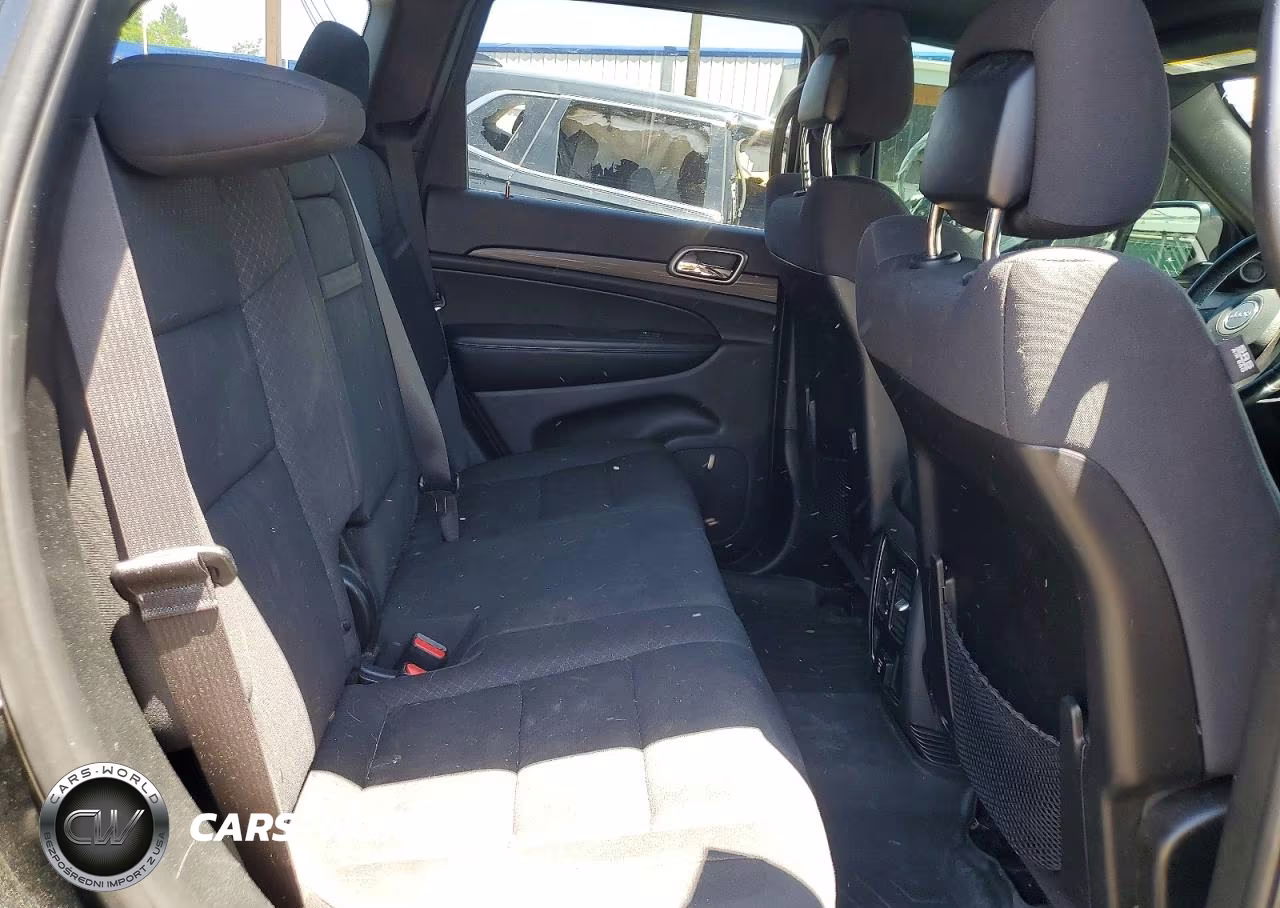 2019 Jeep Grand Cherokee Laredo VIN:1C4RJFAG4KC640619 - 11