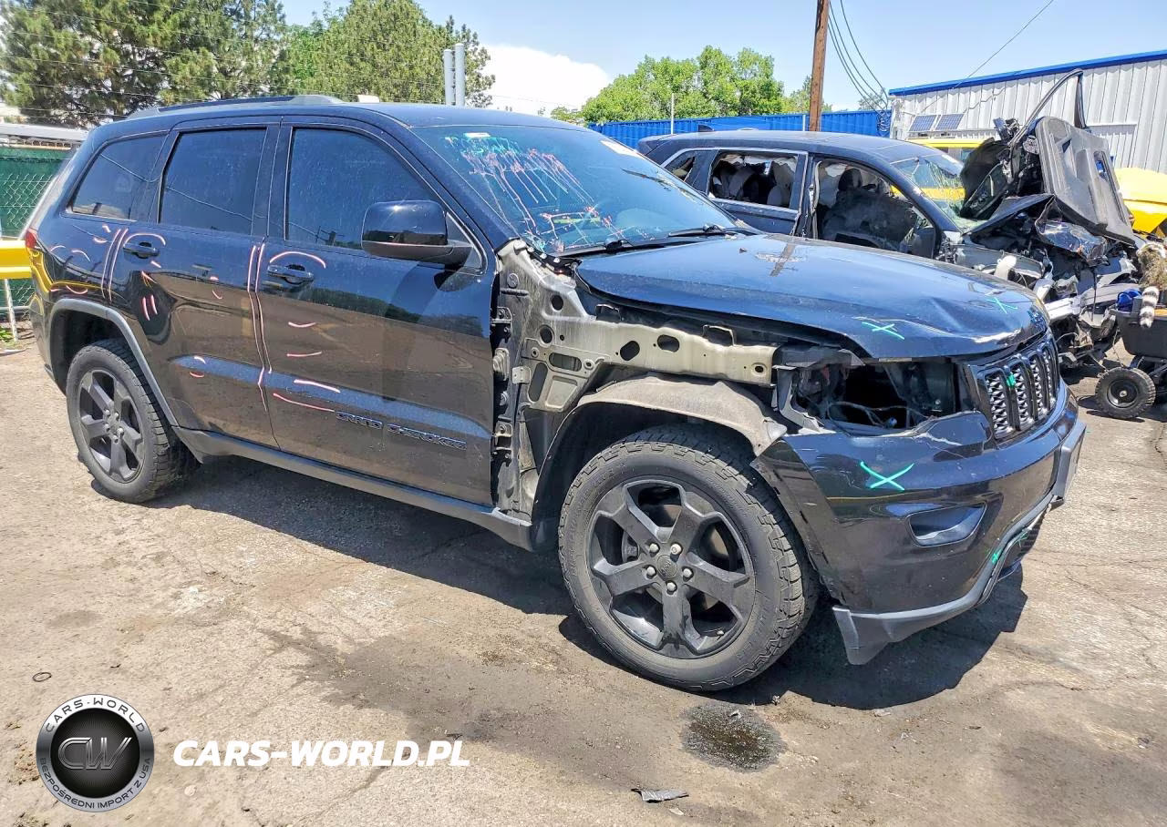 2019 Jeep Grand Cherokee Laredo VIN:1C4RJFAG4KC640619 - 4