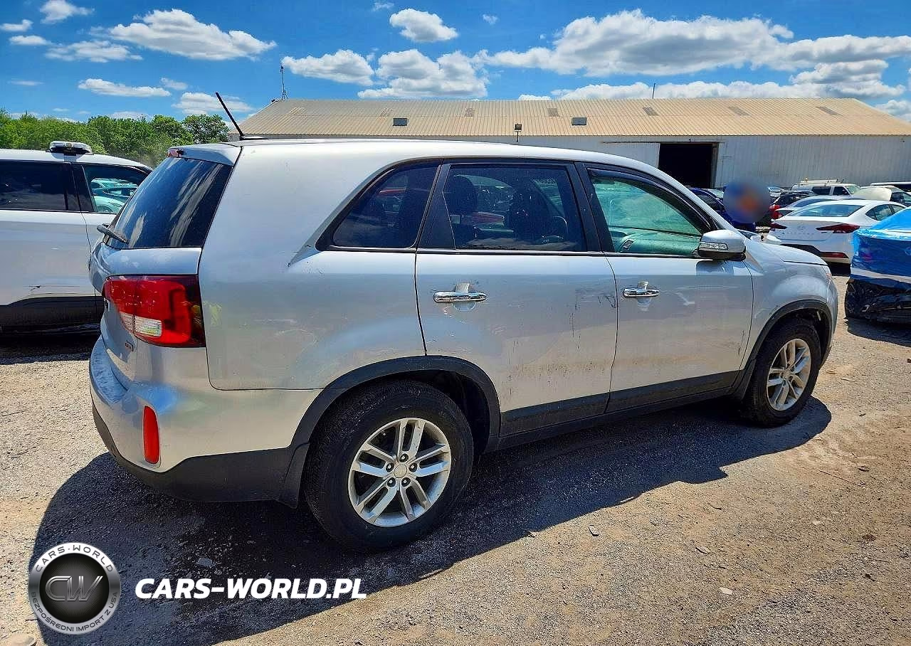 2015 Kia Sorento Lx VIN:5XYKT3A6XFG601732 - 3