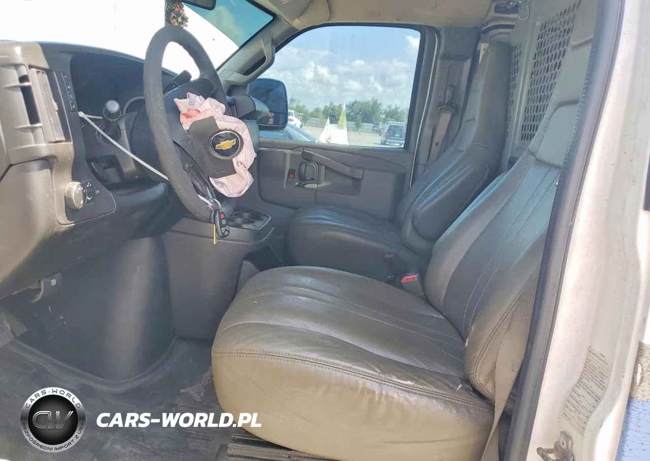 2016 Chevrolet Express G2500 VIN:1GCWGAFF7G1293973 - 7