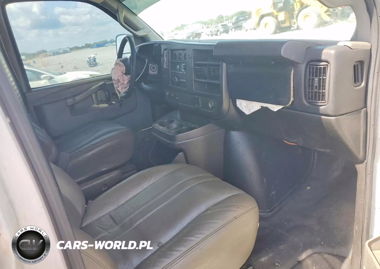 2016 Chevrolet Express G2500 VIN:1GCWGAFF7G1293973 - 8