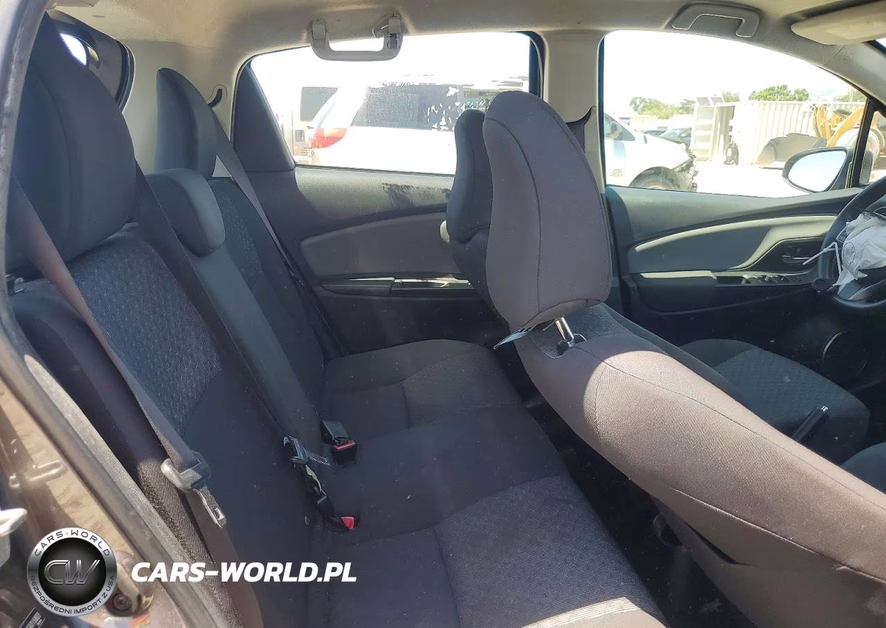 2015 Toyota Yaris 5-Door Le VIN:VNKKTUD34FA015803 - 10