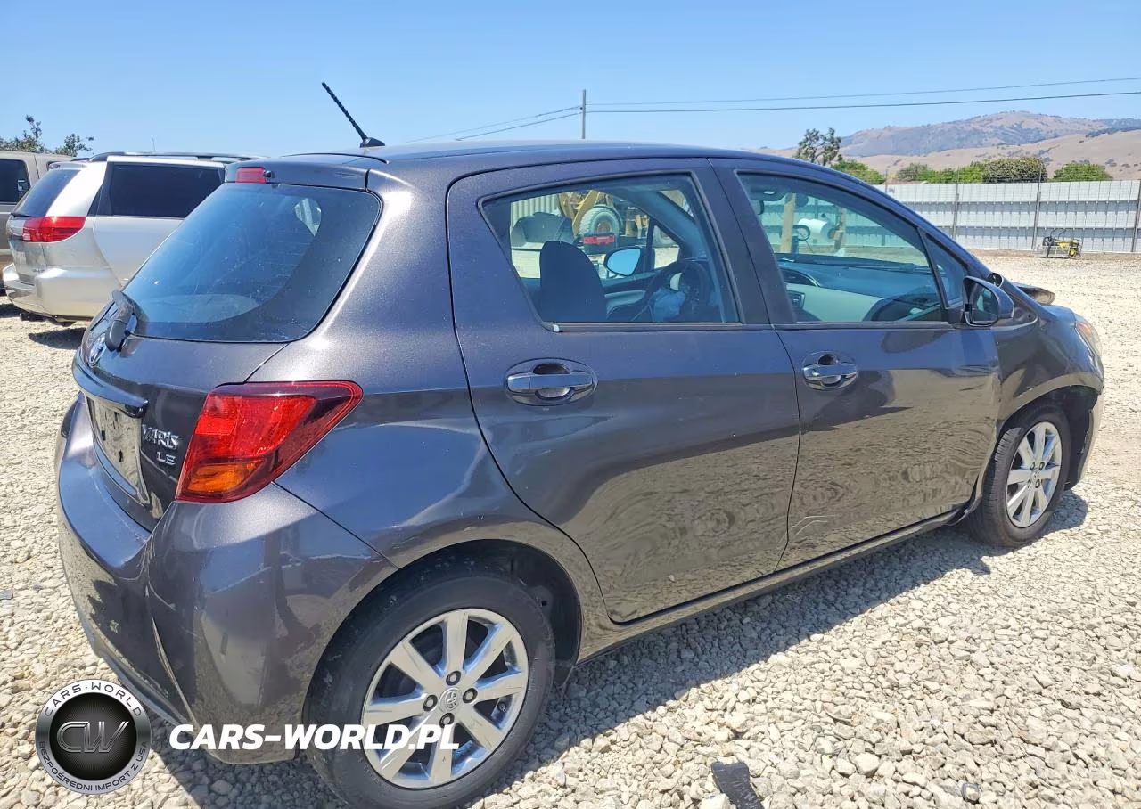 2015 Toyota Yaris 5-Door Le VIN:VNKKTUD34FA015803 - 3