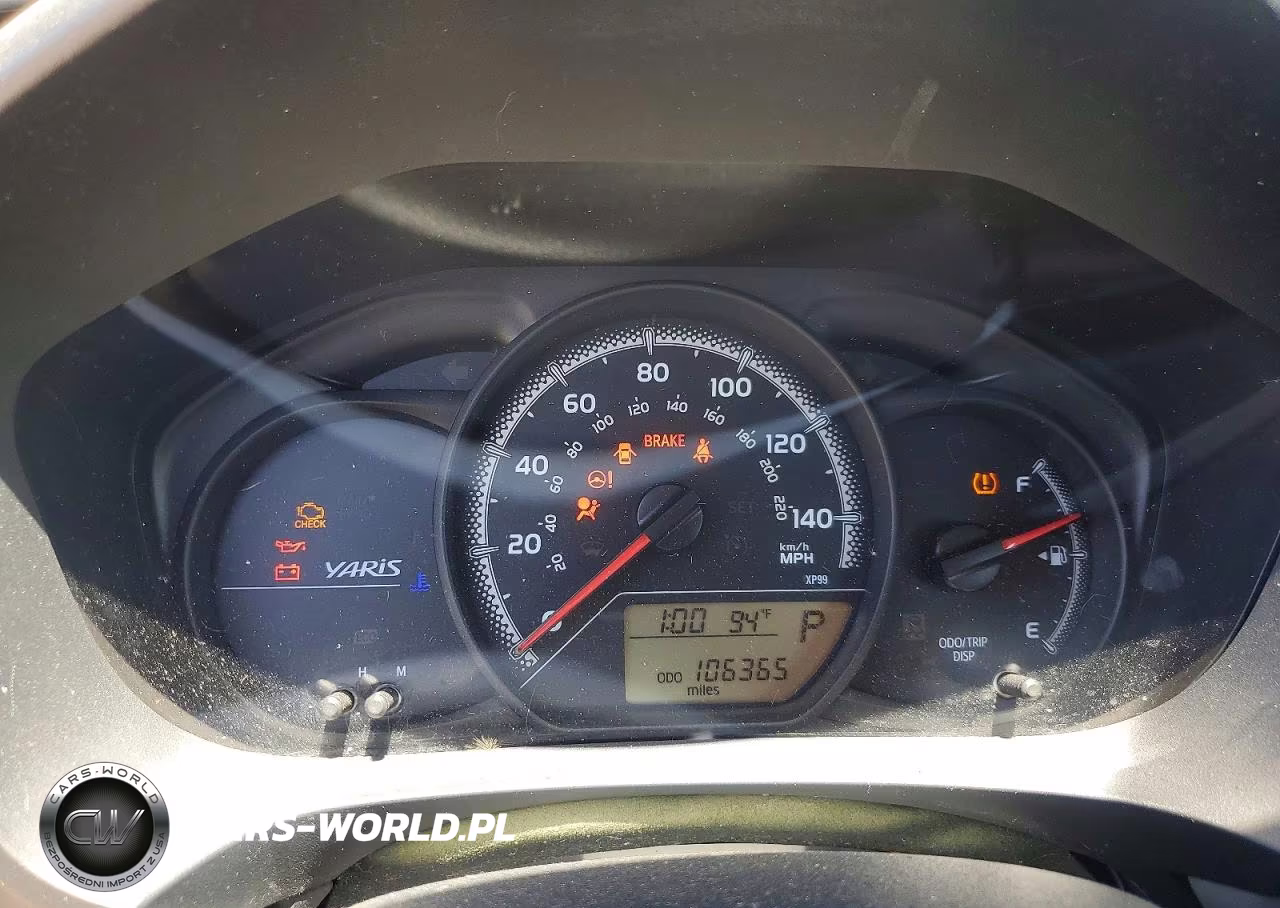 2015 Toyota Yaris 5-Door Le VIN:VNKKTUD34FA015803 - 9