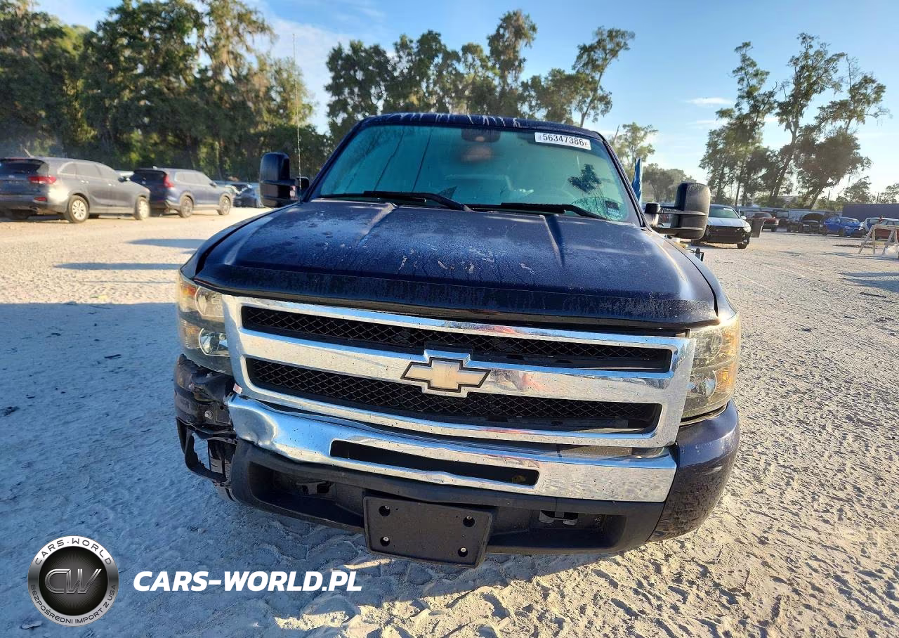 2011 Chevrolet Silverado C1500 VIN:1GCRCPEA7BZ181332 - 5