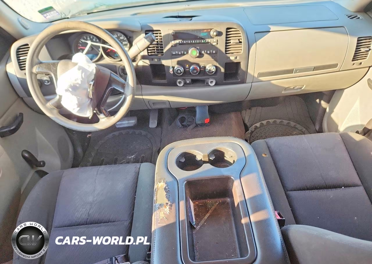 2011 Chevrolet Silverado C1500 VIN:1GCRCPEA7BZ181332 - 8