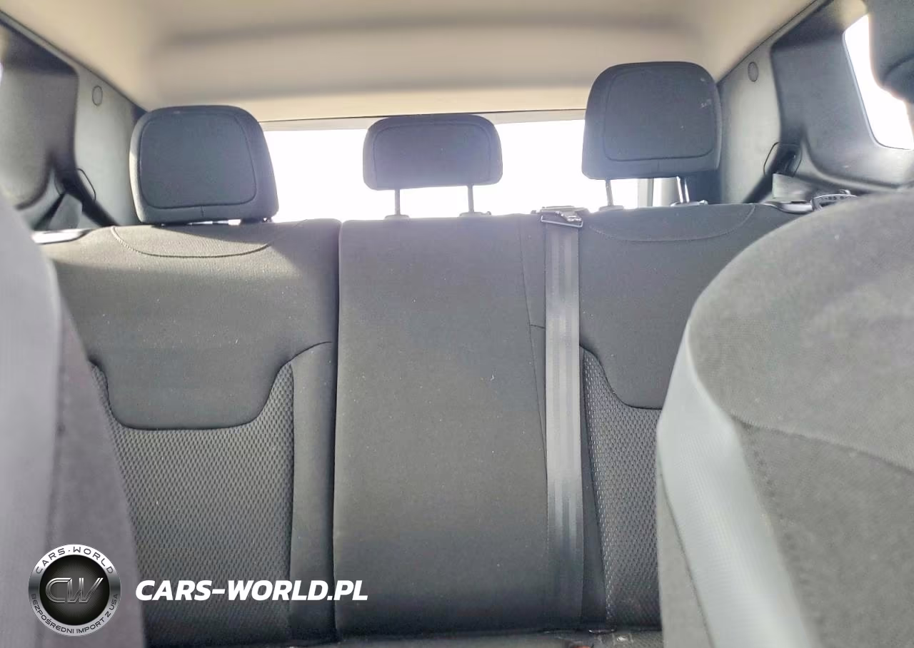 2019 Jeep Renegade Latitude VIN:ZACNJBBB3KPK18098 - 10
