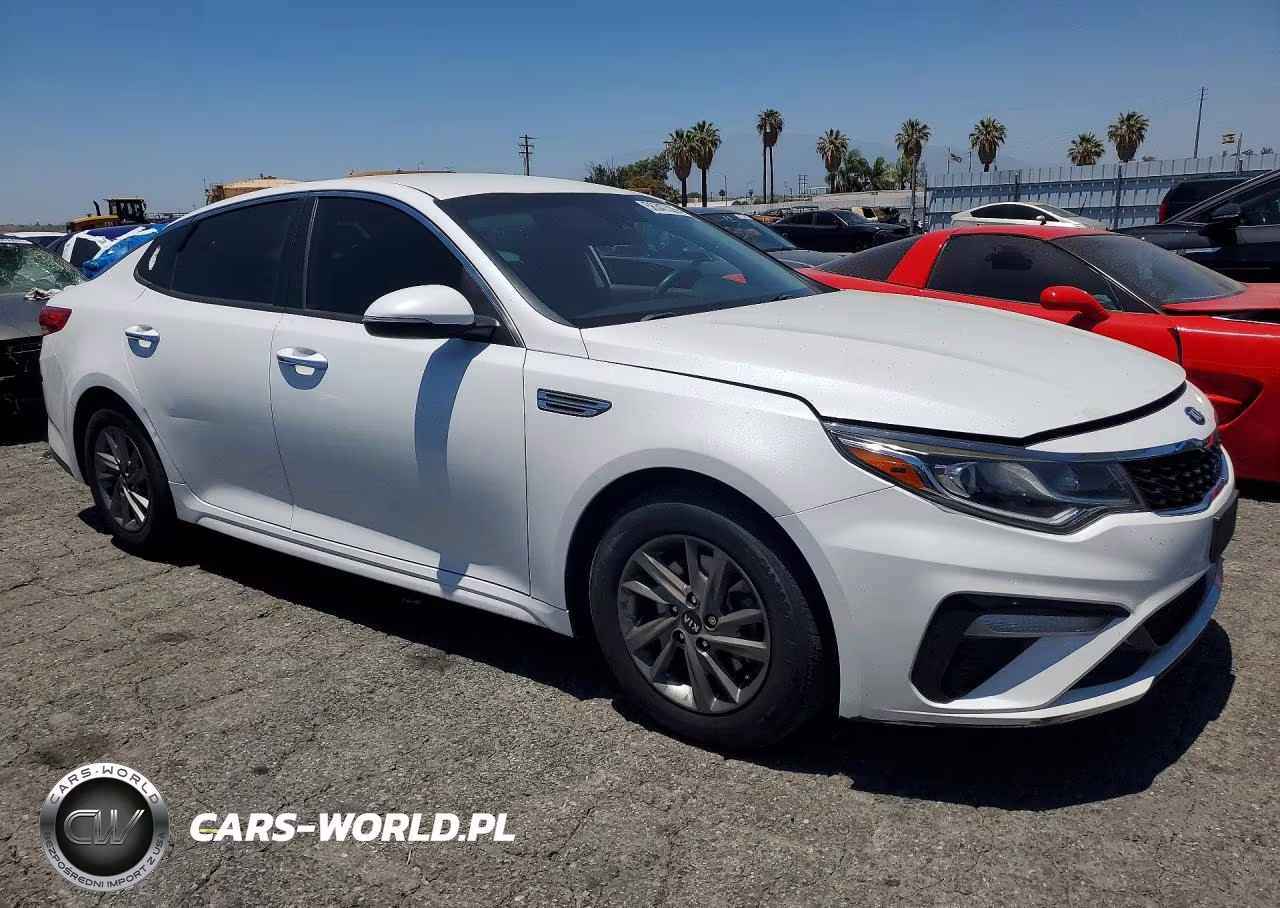 2019 Kia Optima Lx VIN:5XXGT4L31KG322229 - 4