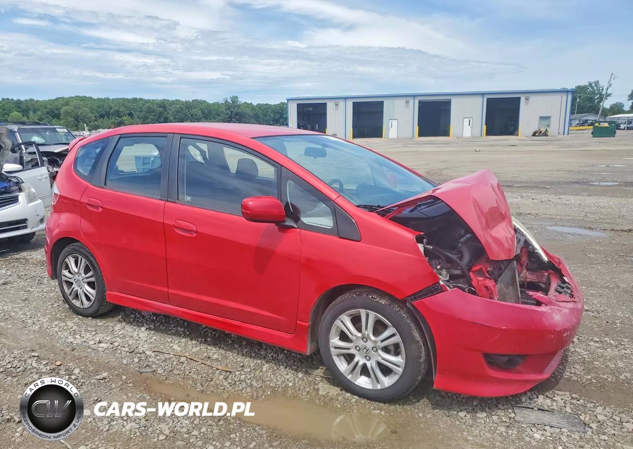 2010 Honda Fit Sport VIN:JHMGE8H44AC026556 - 4