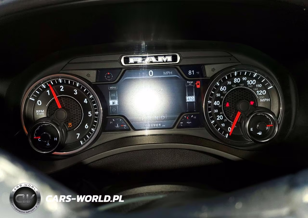 2019 Ram 1500 Laramie VIN:1C6SRFJT3KN781586 - 9