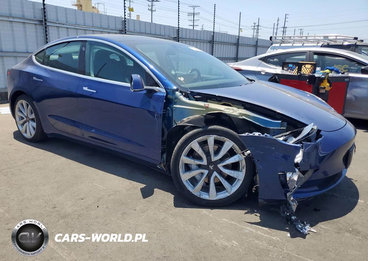 2020 Tesla Model 3 VIN:5YJ3E1EA2LF633935 - 4