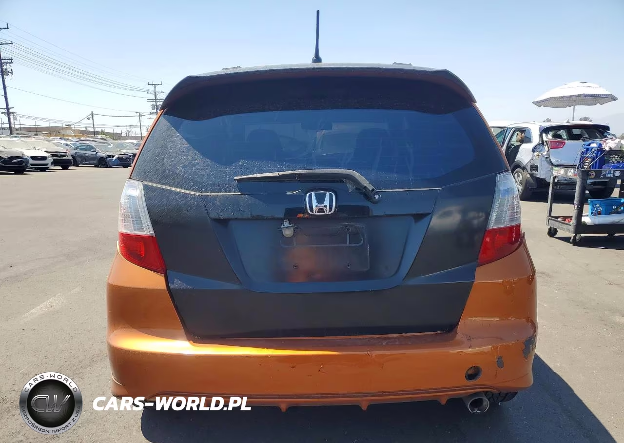 2011 Honda Fit Sport VIN:JHMGE8H67BS008755 - 6