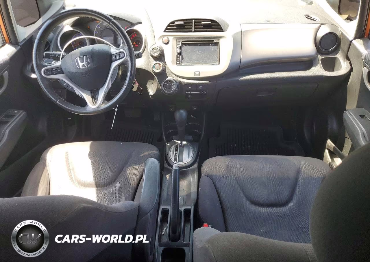 2011 Honda Fit Sport VIN:JHMGE8H67BS008755 - 8