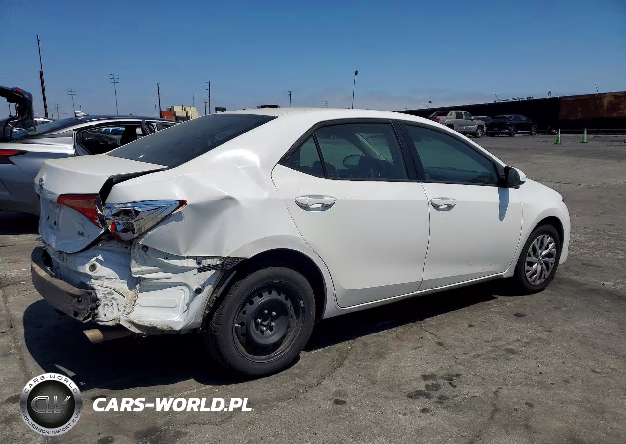 2019 Toyota Corolla Le VIN:5YFBURHE8KP932523 - 3