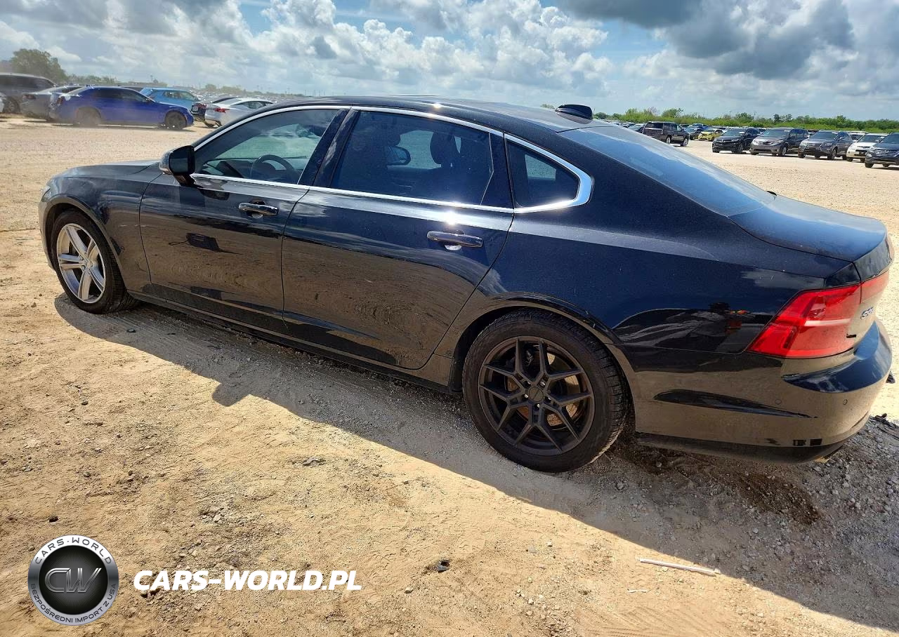 2018 Volvo S90 T5 Momentum VIN:LVY982AK7JP015771 - 2