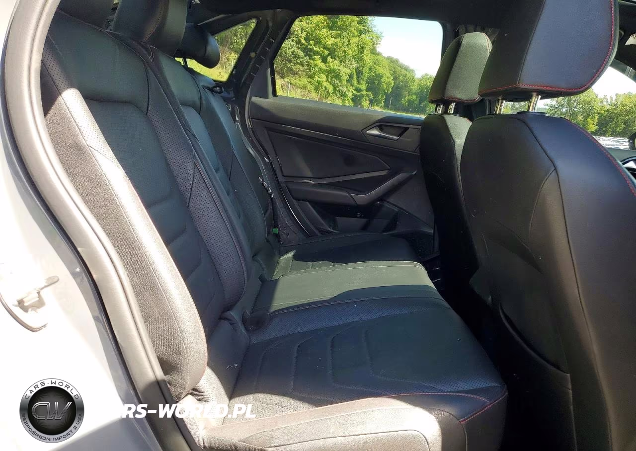 2019 Volkswagen Jetta VIN:3VW5T7BU7KM258762 - 10