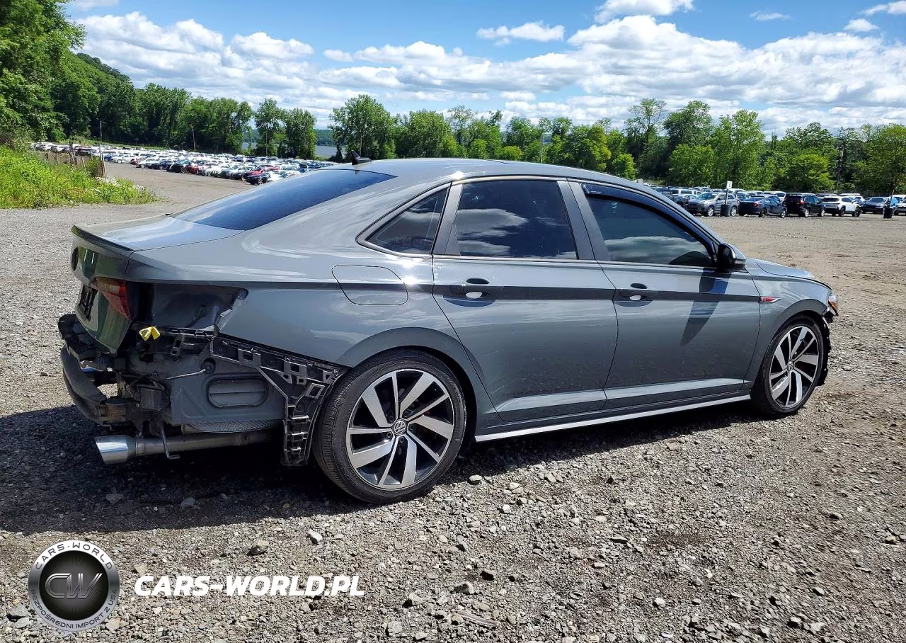2019 Volkswagen Jetta VIN:3VW5T7BU7KM258762 - 3