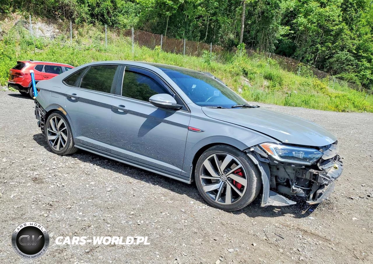 2019 Volkswagen Jetta VIN:3VW5T7BU7KM258762 - 4