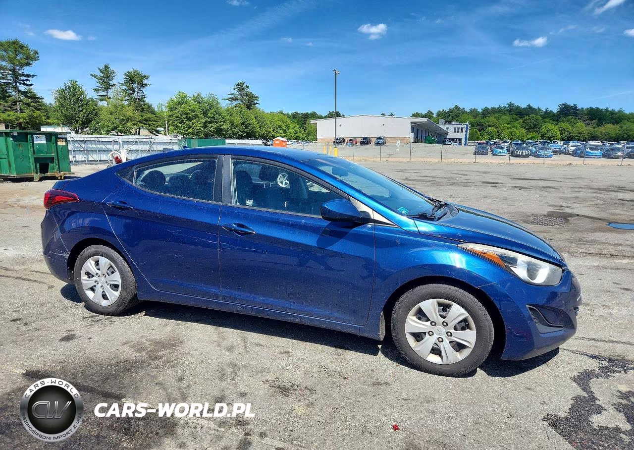 2016 Hyundai Elantra Se VIN:5NPDH4AE5GH743908 - 4
