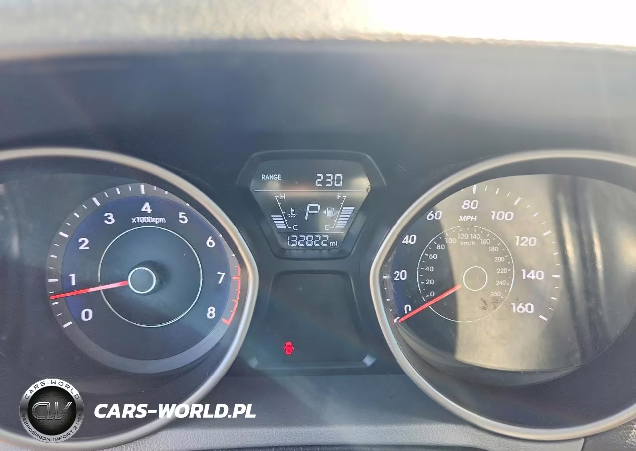 2016 Hyundai Elantra Se VIN:5NPDH4AE5GH743908 - 9