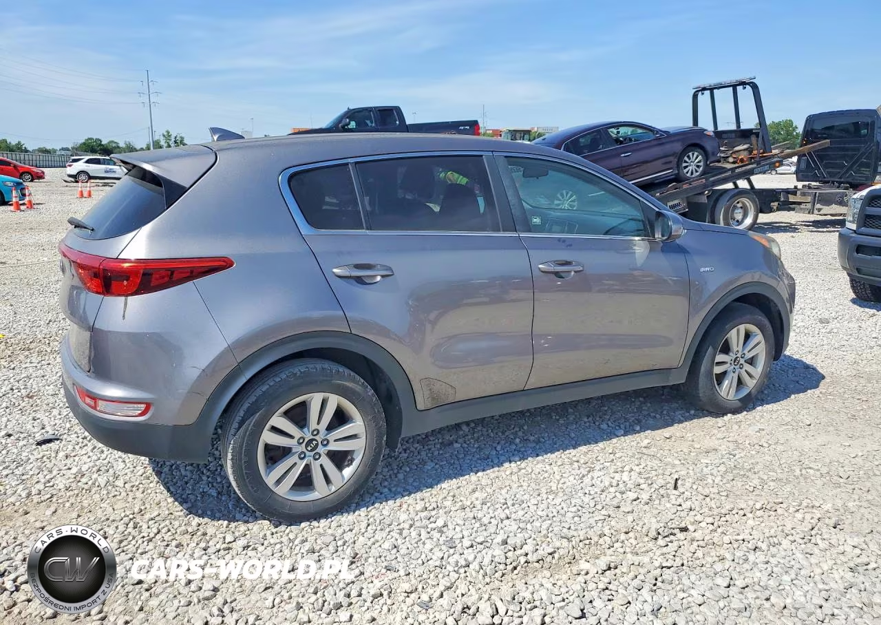 2018 Kia Sportage Lx VIN:KNDPMCAC7J7303914 - 3