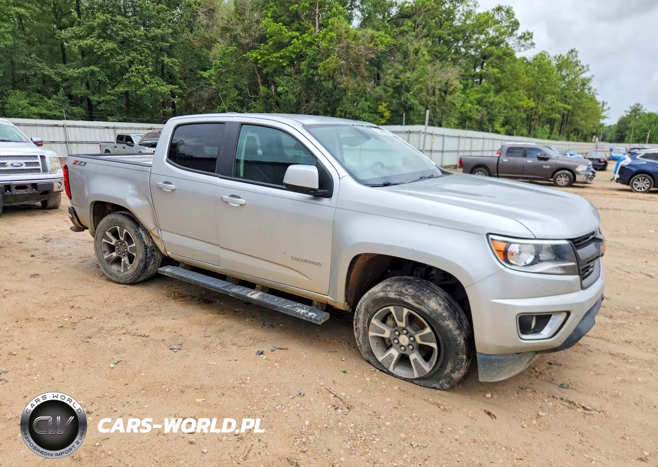 2015 Chevrolet Colorado Z71 VIN:1GCGSCE35F1230522 - 4