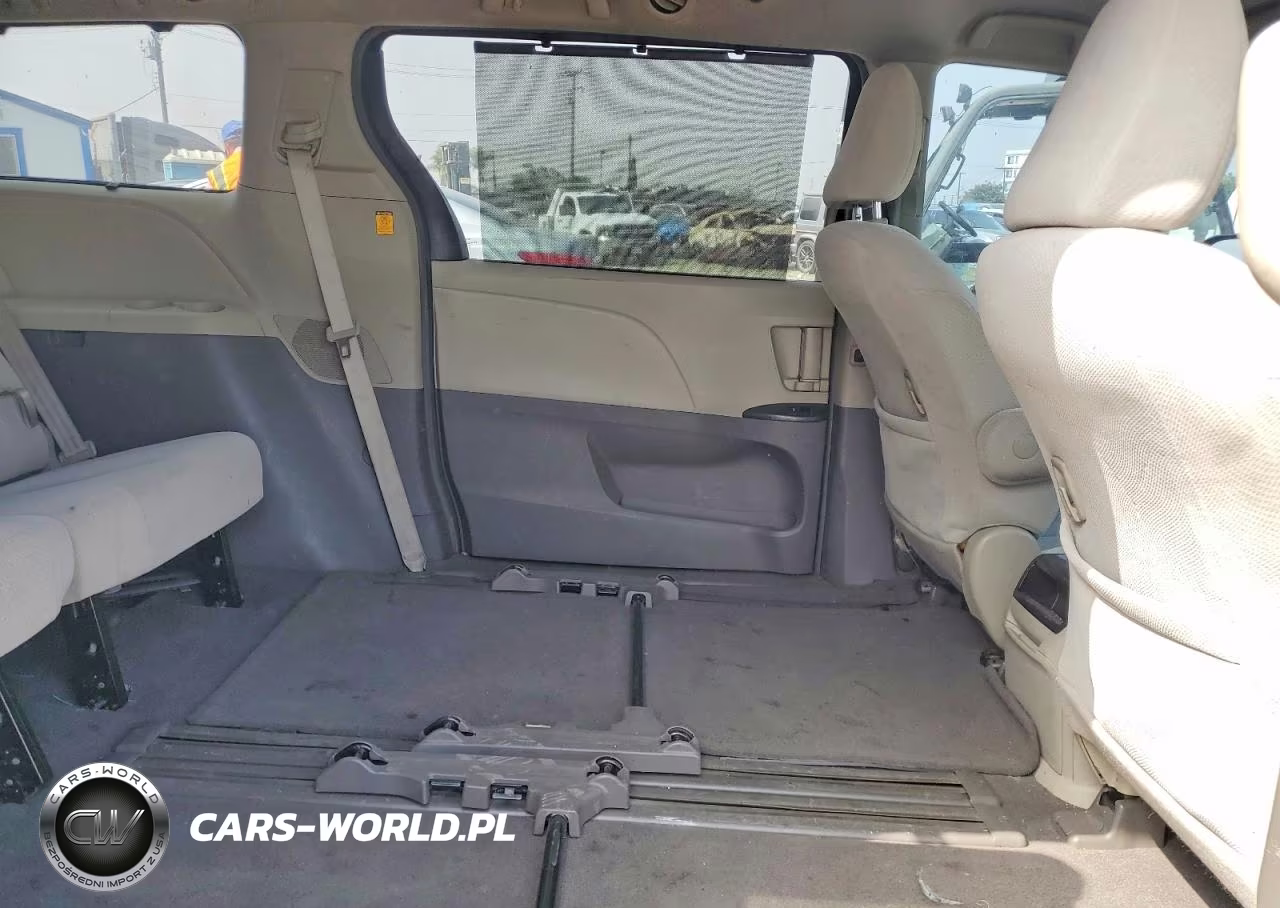 2011 Toyota Sienna Le VIN:5TDKK3DC8BS046488 - 11