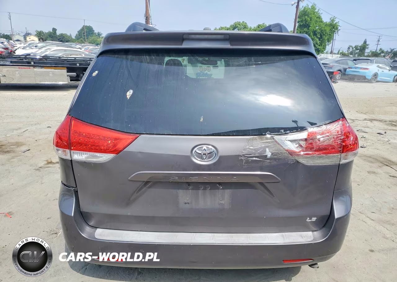 2011 Toyota Sienna Le VIN:5TDKK3DC8BS046488 - 6