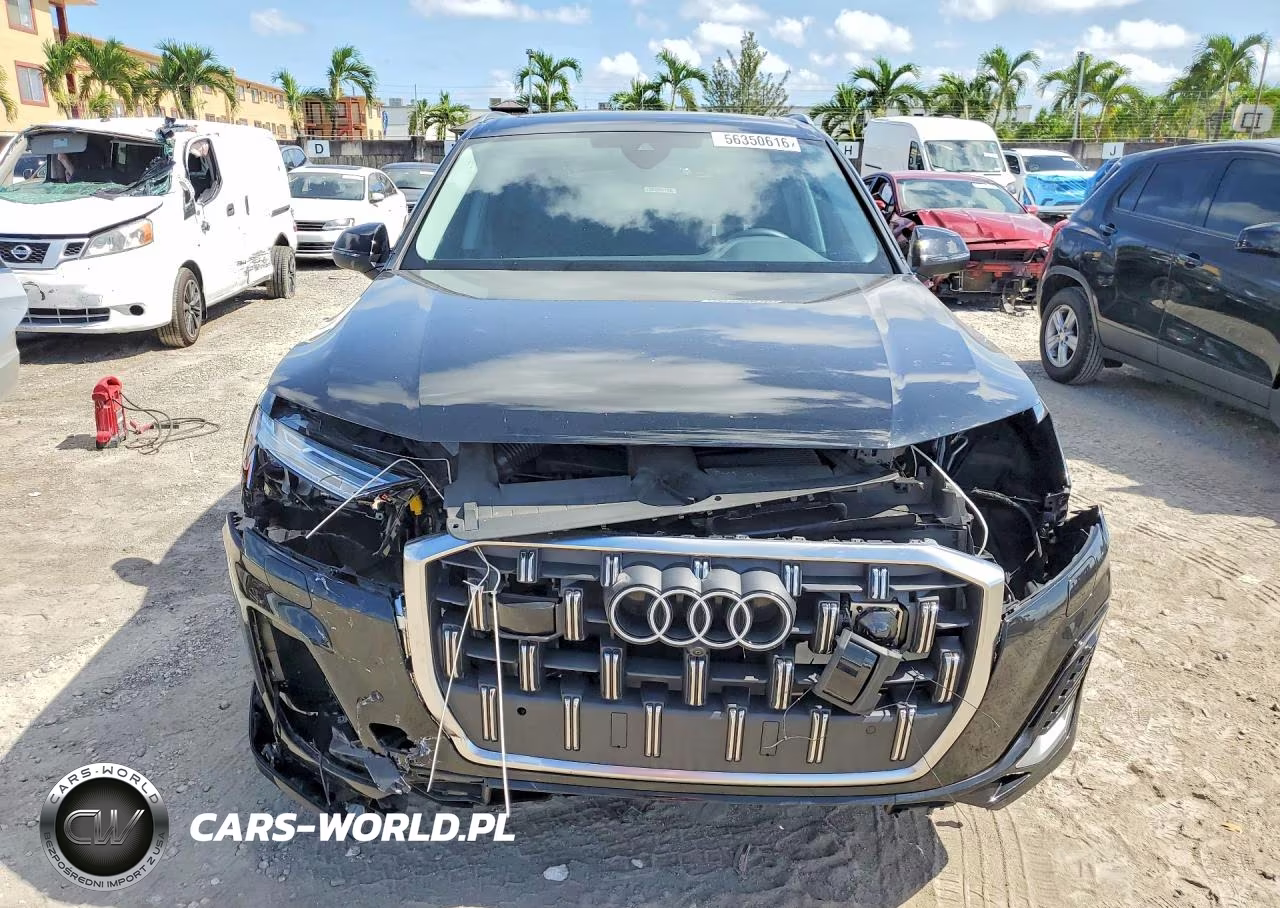 2025 Audi Q7 Premium VIN:WA1ACBF74SD012525 - 5