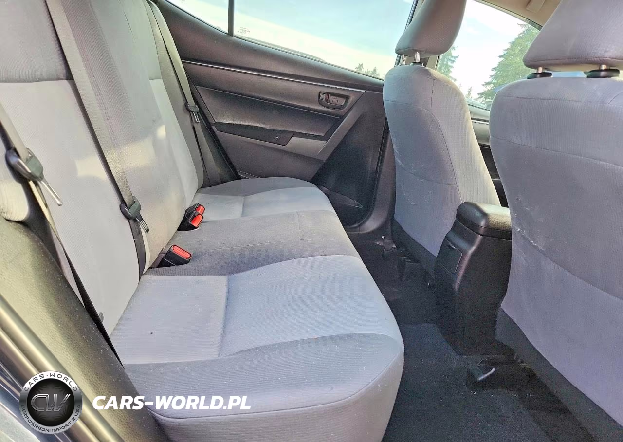 2016 Toyota Corolla L VIN:5YFBURHE7GP510864 - 10
