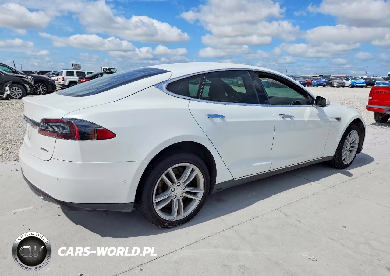 2014 Tesla Model S VIN:5YJSA1H20EFP67857 - 3
