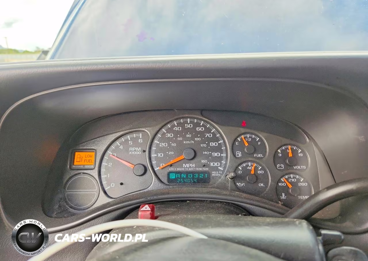 2001 Chevrolet Silverado C1500 VIN:2GCEC19T311186851 - 9