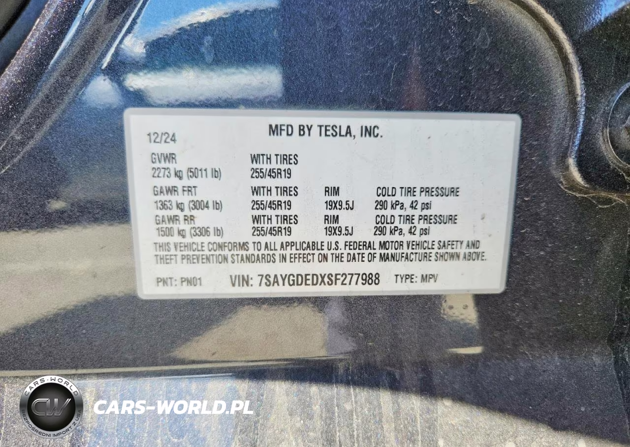 2025 Tesla Model Y VIN:7SAYGDEDXSF277988 - 13
