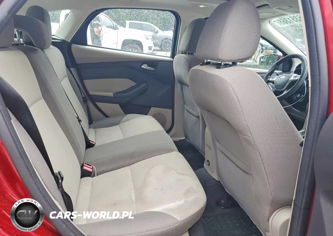 2014 Ford Focus Se VIN:1FADP3K25EL425271 - 10