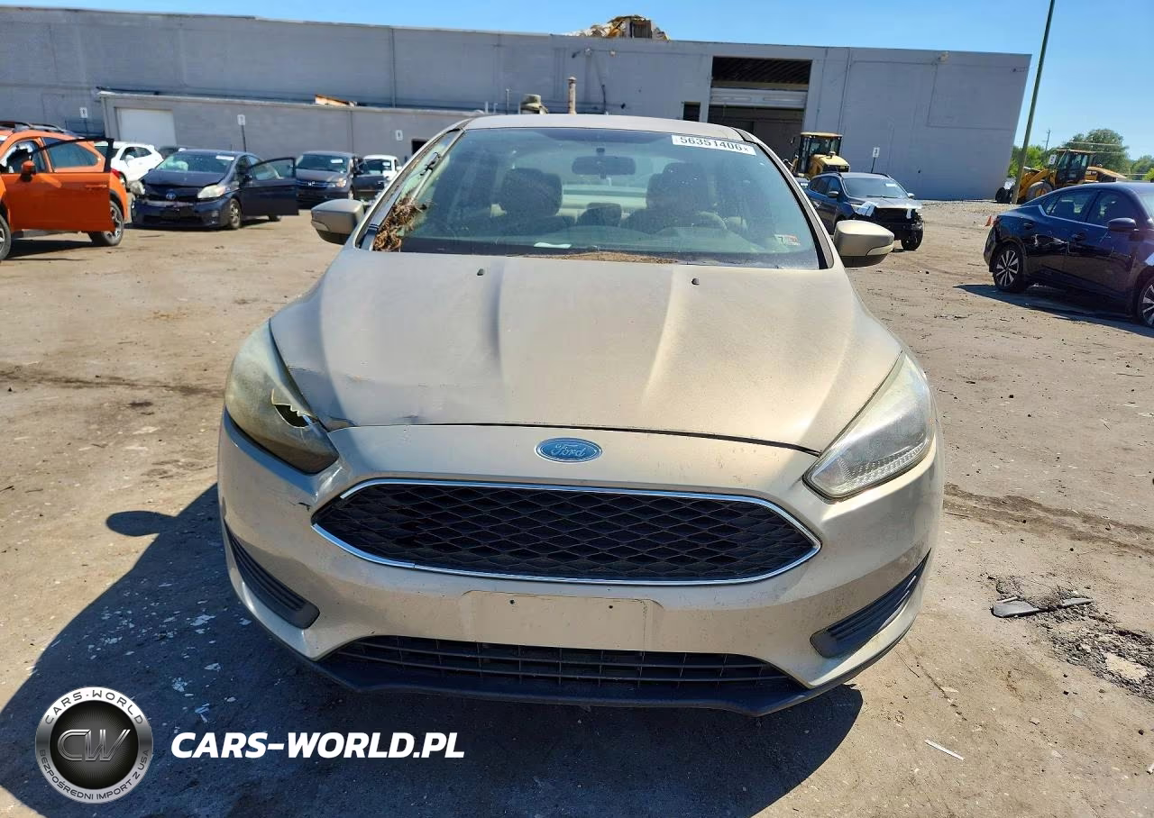 2016 Ford Focus Se VIN:1FADP3F22GL266349 - 5