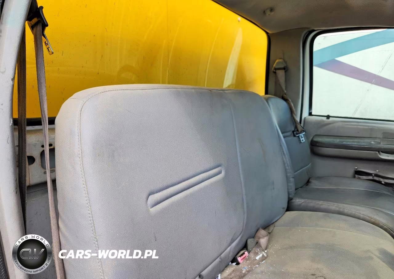 2000 Ford F650 Super Duty VIN:3FDNF6546YMA07073 - 6