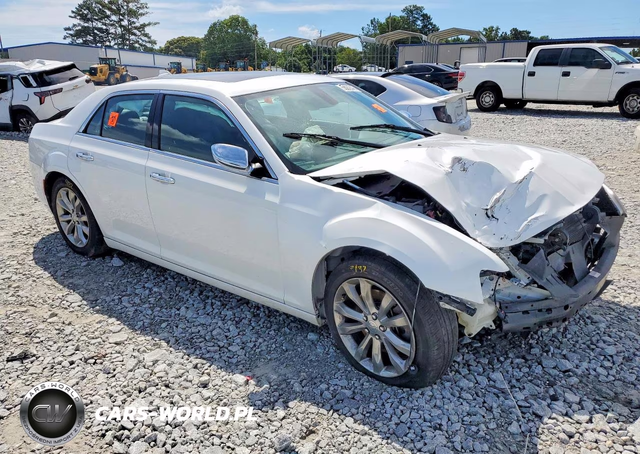 2019 Chrysler 300 Limited VIN:2C3CCAKG6KH595184 - 4